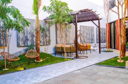 Riyadh Apartment | Villa with Private Pool 3