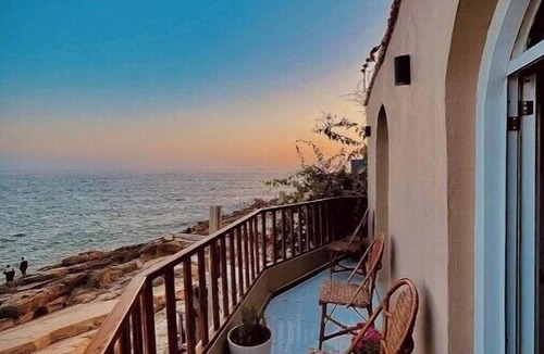 Tamrhakht House | Wavepoint Stay: Haven of peace