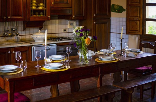 Castiglion Fiorentino Villa | Wonderful private villa with WIFI, A/C, private pool, TV and pets allowed, close to Arezzo