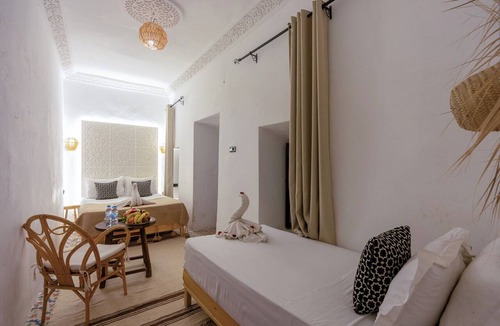 Bab Doukkala House | Wonderful 7-bedroom riad with AC in vibrant Marrakech