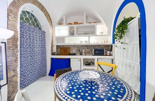 Rione VII Regola Apartment | Wonderful apartment in Campo de'fiori with beautiful garden