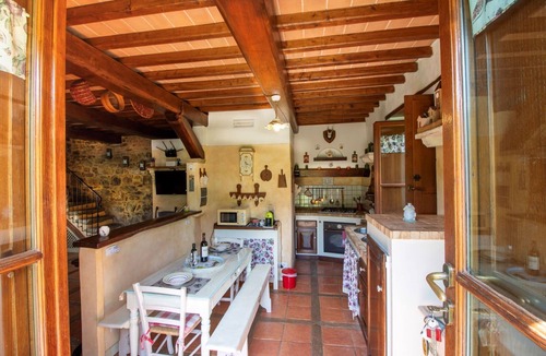 Polvano Villa | Wonderful private villa for 4 people with WIFI, private pool, A/C and TV, close to Cortona