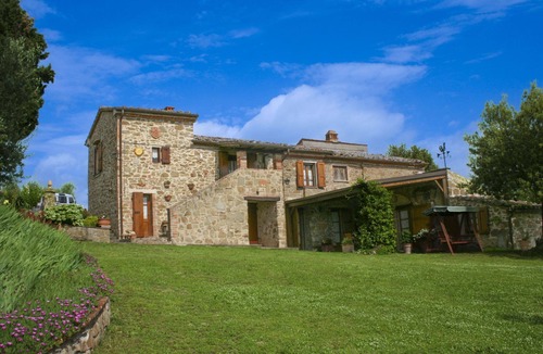 Sinalunga Villa | Wonderful private villa for 4 people with private pool, A/C, WIFI and TV
