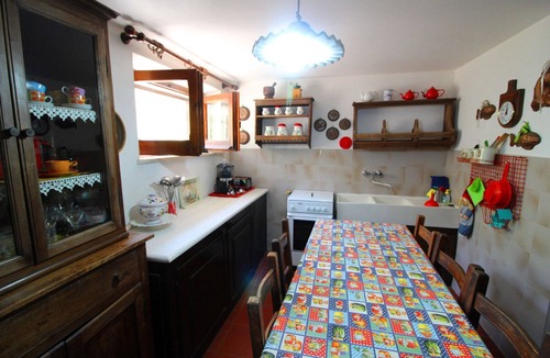 San Feliciano Villa | Wonderful private villa for 5 guests with pool, WIFI, TV and pets allowed