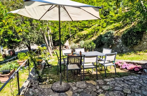 Subbiano Villa | Wonderful villa for 4 guests with WIFI, TV and terrace