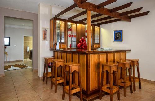 Ramsgate South House | Ya Rona Sea View -5 Bedroom Ramsgate Holiday Home KRB1