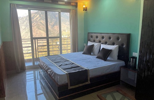 Sarahan Bed & Breakfast | Your home away from home in mountains/1-bedroom bed & breakfast