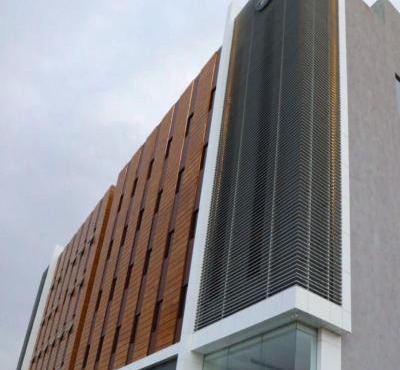 قولدن سكوير طريق الرياض Golden Square Riyadh Road