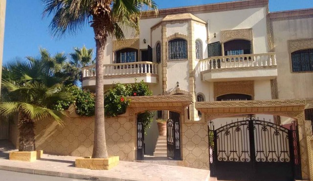 2 airco’d Bedroom Ground Floor Condo Along The Coast In Villa Yasmine