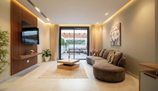 2-bedroom apartment with terrace, minutes to shopping, train, restaurants.
