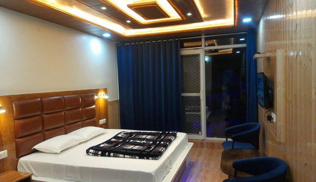 3BHK Premium Apartment with parking in Shimla - Aagaman Woods