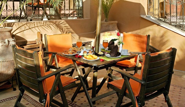 6 BEDROOM VILLA WITH PRIVATE POOL MARRAKECH