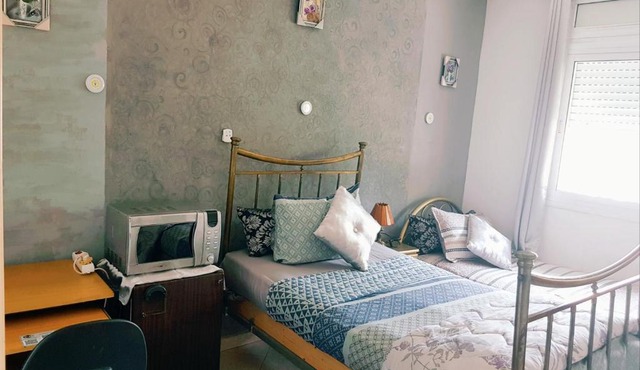 ÆrtisticŠpace In The Center Room