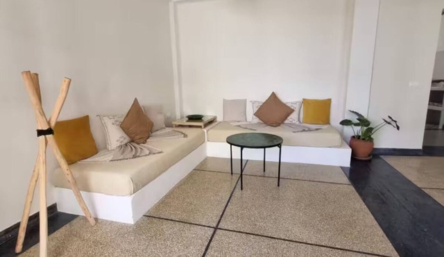 Alcazar House