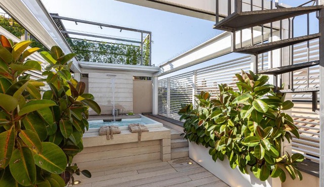 Amazing Piazza Venezia with Jacuzzi and terrace