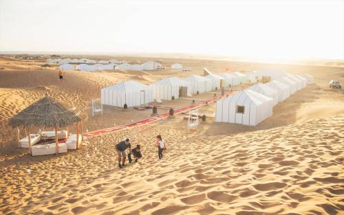 Amodo desert camp