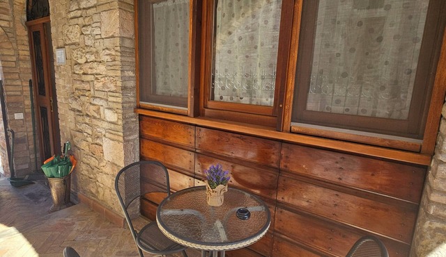 Apartment 38sqm historical center 4 places. free parking Pets allowed.
