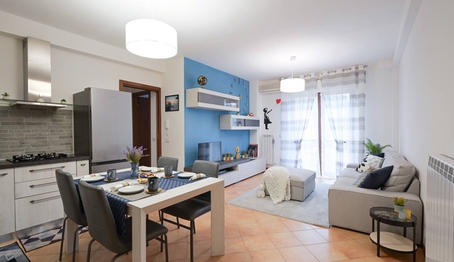Apartment 'Blu Trasimeno' with Private Garden, Wi-Fi and Air Conditioning