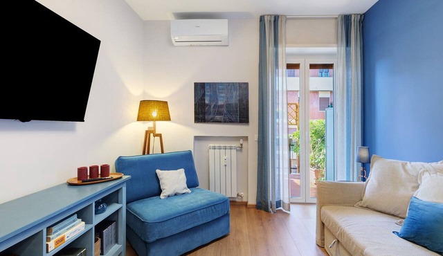 Apartment 'La Casa Di Giò' with Private Terrace, Wi-Fi and Air Conditioning