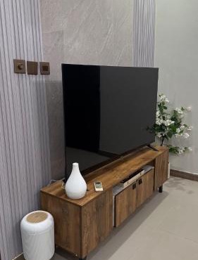Apartment room and hall private entrance in Al-Malqa neighborhood