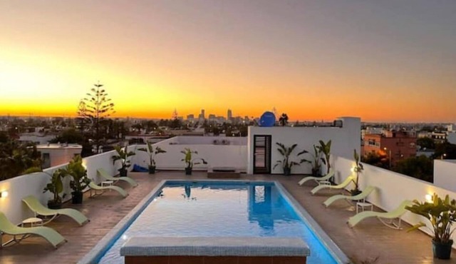 Appartement Lumineux et Confortable D'une Chambre Avec Piscine sur le Toit