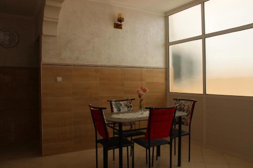 Appartement spacieux avec piscine