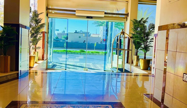 Arabian Palm Hotel