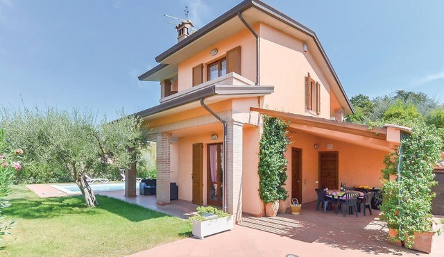 Awesome home in San Feliciano Sul T.PG