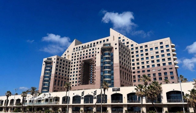 Azure Beach Apartments