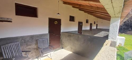 back to nature basic camping hut Casa Biron