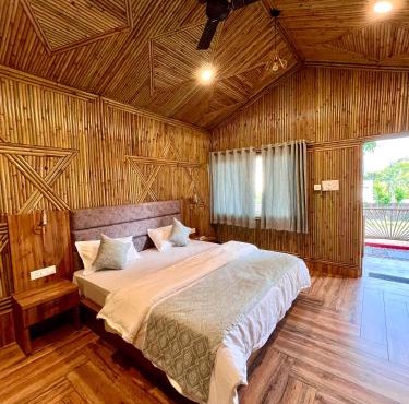 Bamboo Garden Cottages and Cafe