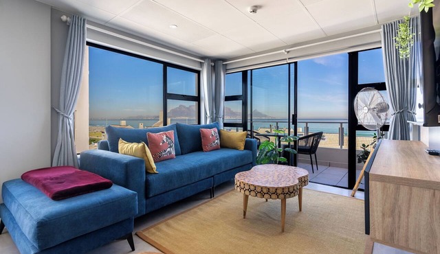 Beachfront Bliss with Pool & Ocean Views in Cape Town
