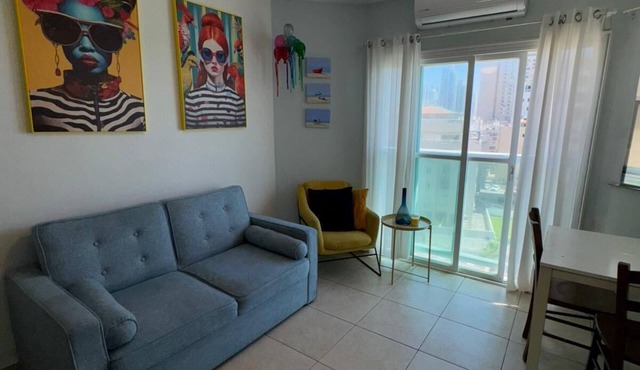 Beautiful 2-bedroom apartment with Sea View Bat Yam