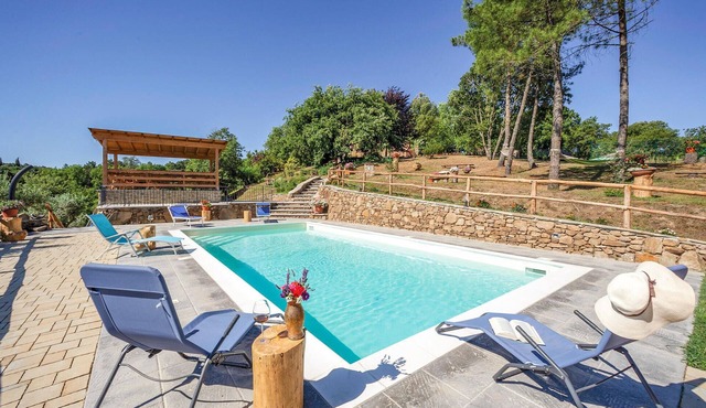 Beautiful home in Monte San Savino -AR-