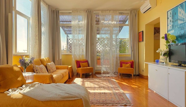 Belsito Terrace, Rome Skyline