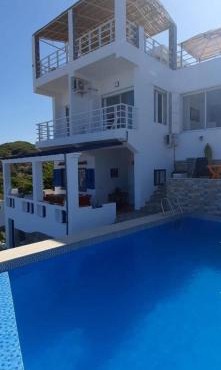 Blue ocean villa