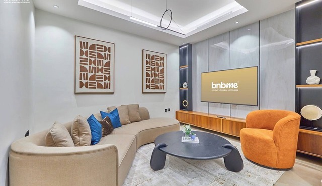bnbme | Stylish Apartment | 12 Min to KAFD