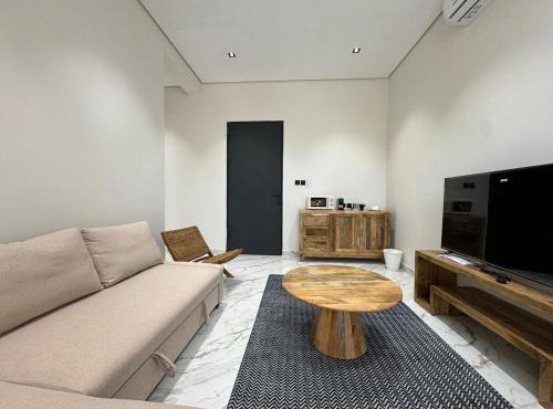 Boho 1-Bedroom Apartment - 4B