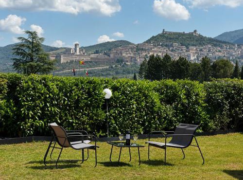 Boutique Apartment with Assisi View and Garden - Villa Gismondo