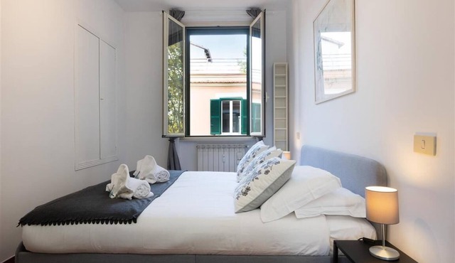 Bright apartment in Via Ginori, in the heart of the Testaccio district