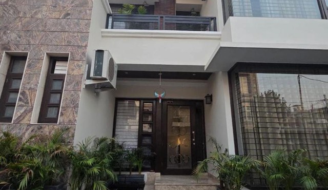 Casa Amore Urban- Cozy, Airy 4BR Family Row House