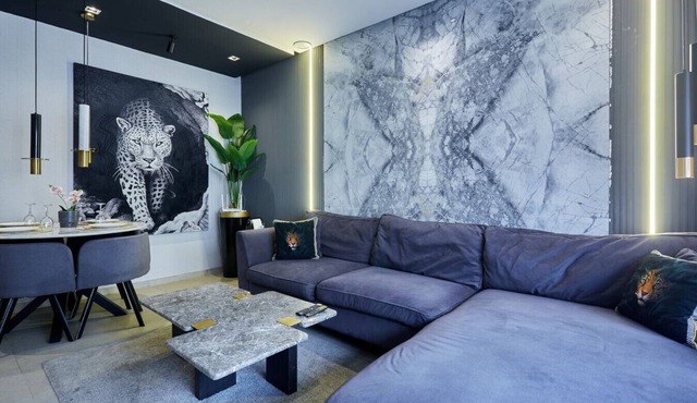 Central 2BR Bourgogne