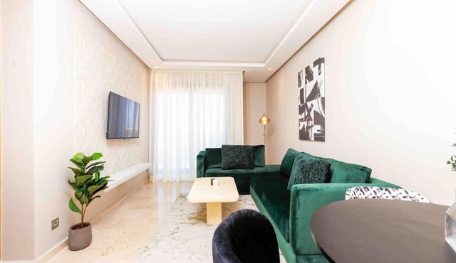 Central Charm: 1-Bed Apartment in Hay Riad