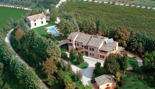Chalet Apartment 110 Sq. Metres In The Verdant Umbrian Hills With Nice Pool