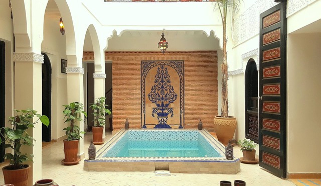 * Charming Riad B&B Medina Marrakech. Exclusive or room !. Pool, internet, staff *