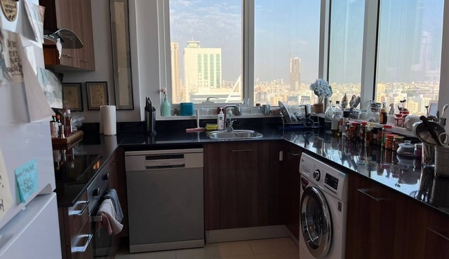 Charming tower with 1 bedroom, WiFi, Gym, pool in the Middle of the Cityn