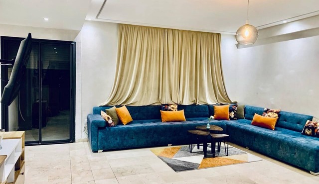 Cosy 80 m² apartment with terrace, balcony, 5 min from Hassan II mosque