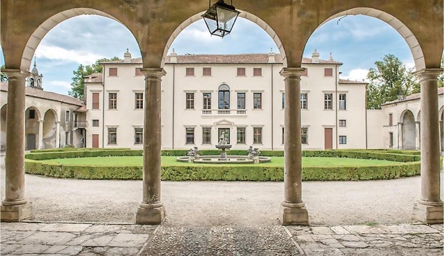 Courtyard in Castelgomberto
