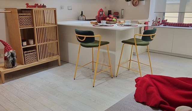 Cozy apartment in charming Roma with AC, WiFi
