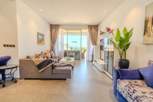 Détente en front de mer en appartement